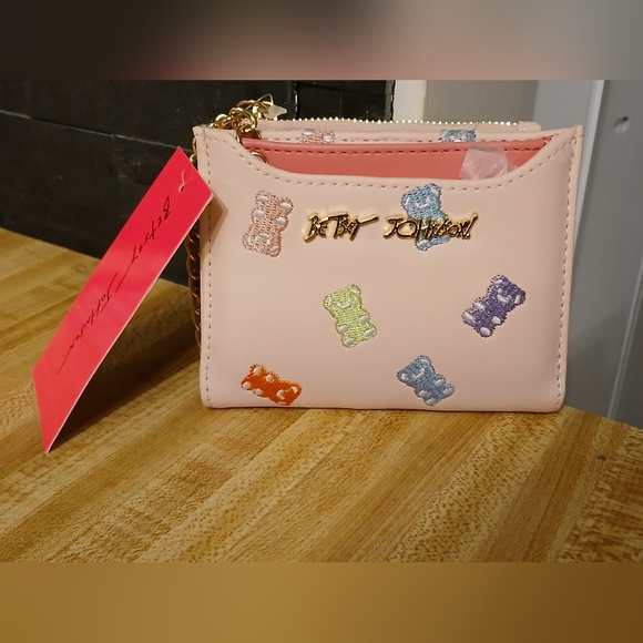 Betsey Johnson NWT Compact Gummy Bear Wallet W/Chain - Picture 3 of 7